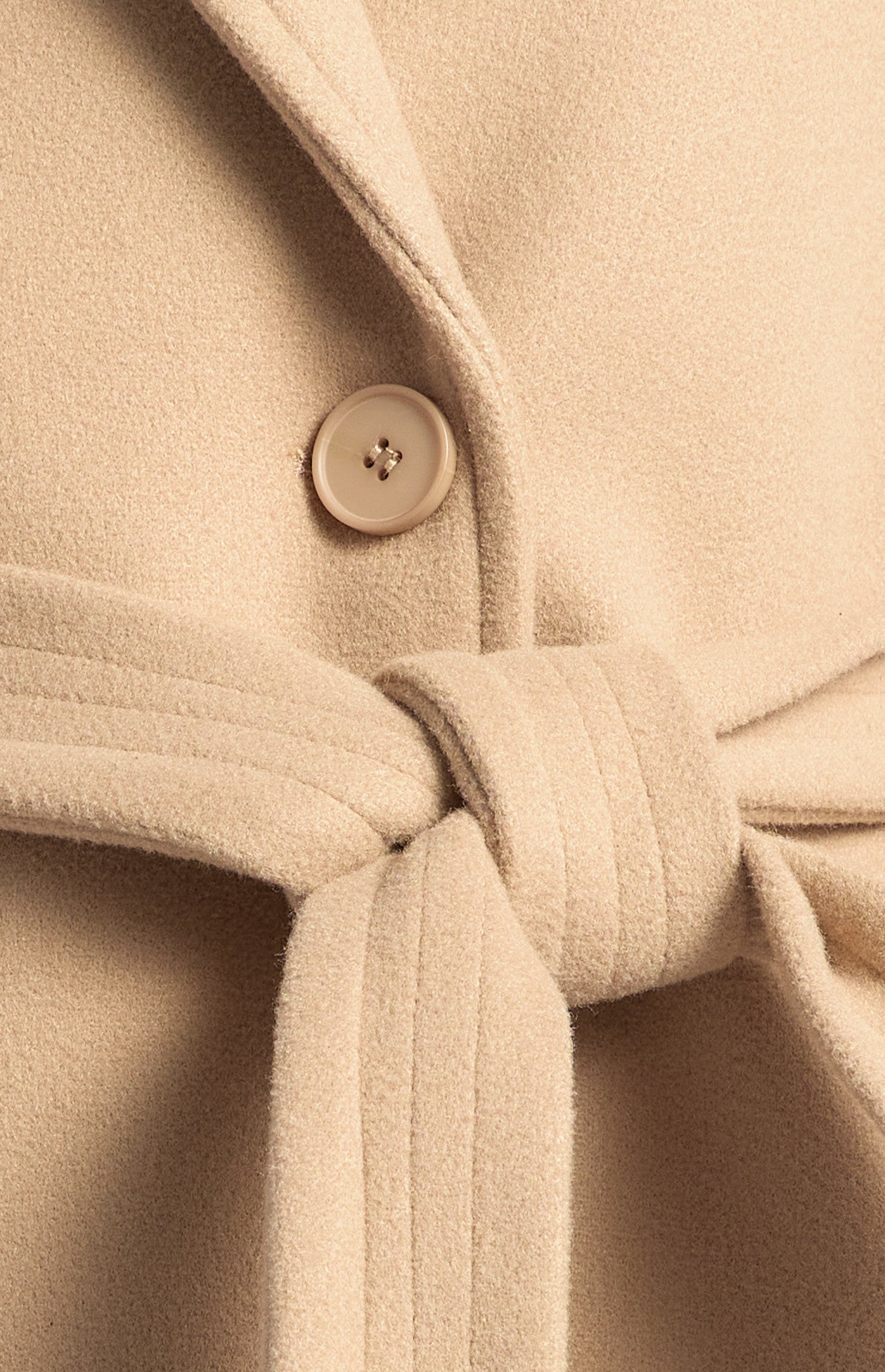 Heavyweight Felt Raglan Sleeve Coat